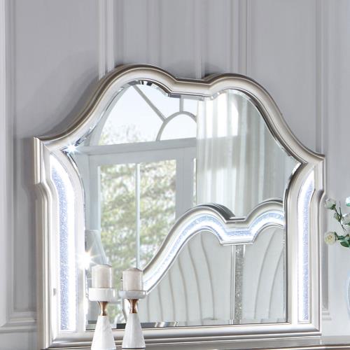 223393/94 Evangeline Dresser/Mirror