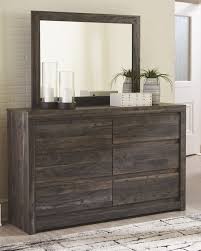 B7011-31/36 DRESSER & MIRROR
